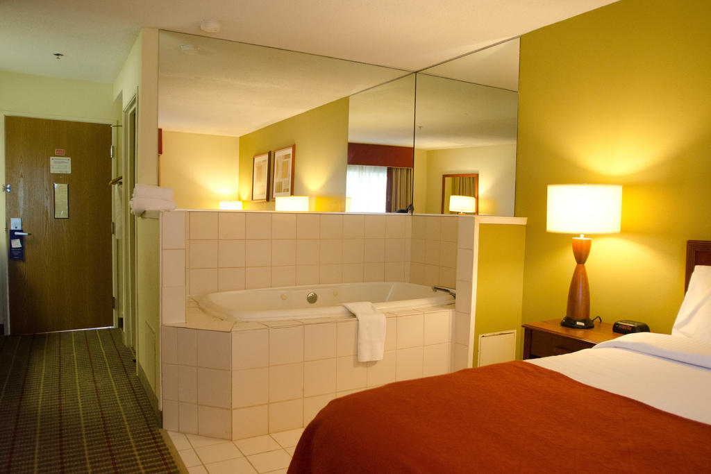 Warrenton Baymont By Wyndham Evansville North/Haubstadt מראה חיצוני תמונה
