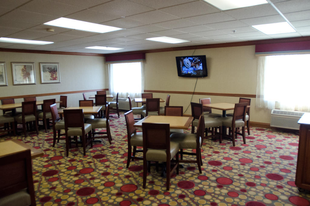 Warrenton Baymont By Wyndham Evansville North/Haubstadt מראה חיצוני תמונה
